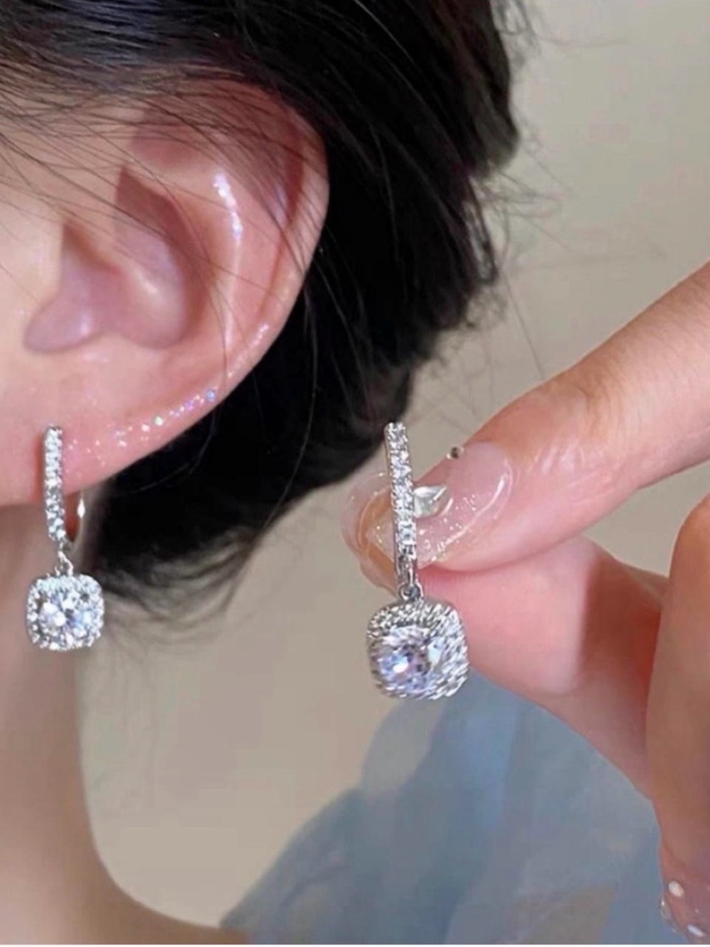 Silver tone Drop Earrings - Elegant Sparkle